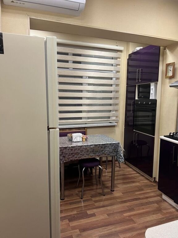 Satılır 3 otaqlı köhnə tikili, 85 m², Azadlıq Prospekti m.-9
