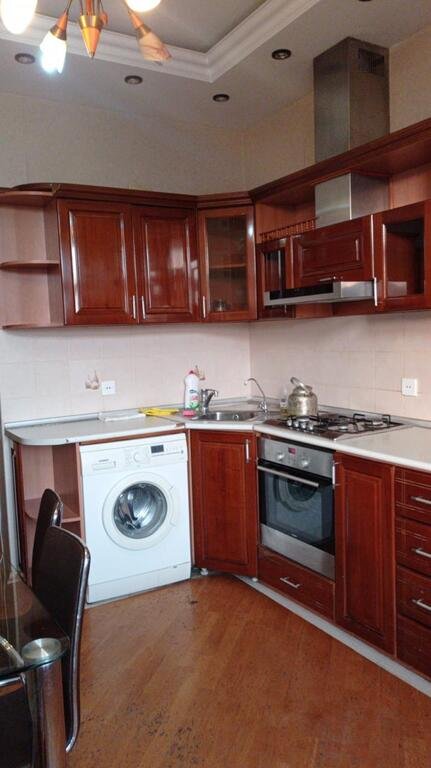 Kirayə verilir 2 otaqlı yeni tikili, 85 m², 8 noyabr-1