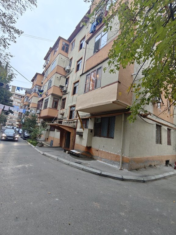 Satılır 2 otaqlı köhnə tikili, 32 m², Memar Əcəmi m.-1