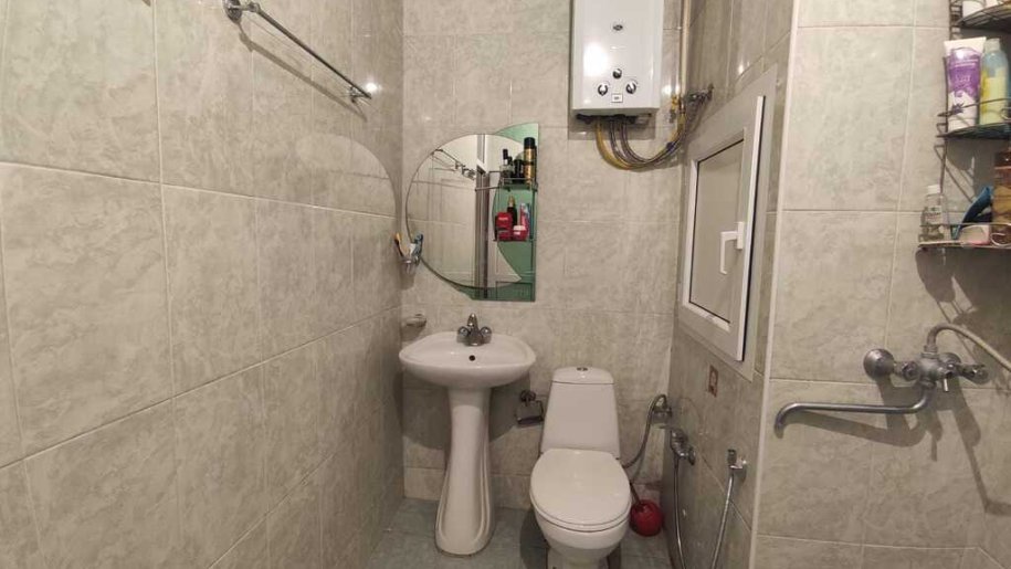 Satılır 2 otaqlı köhnə tikili, 32 m², Memar Əcəmi m.-9