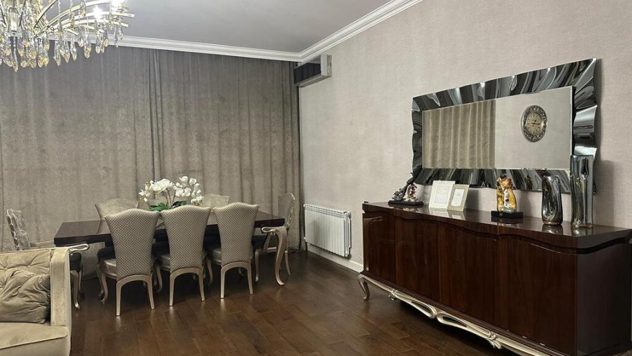 Kirayə verilir 3 otaqlı yeni tikili, 155 m², Elmlər Akademiyası m.-4