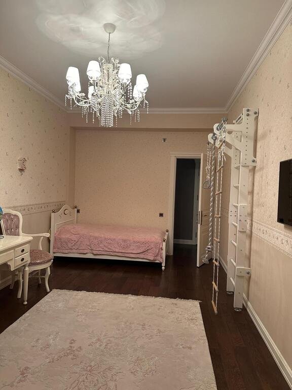 Kirayə verilir 3 otaqlı yeni tikili, 155 m², Elmlər Akademiyası m.-14