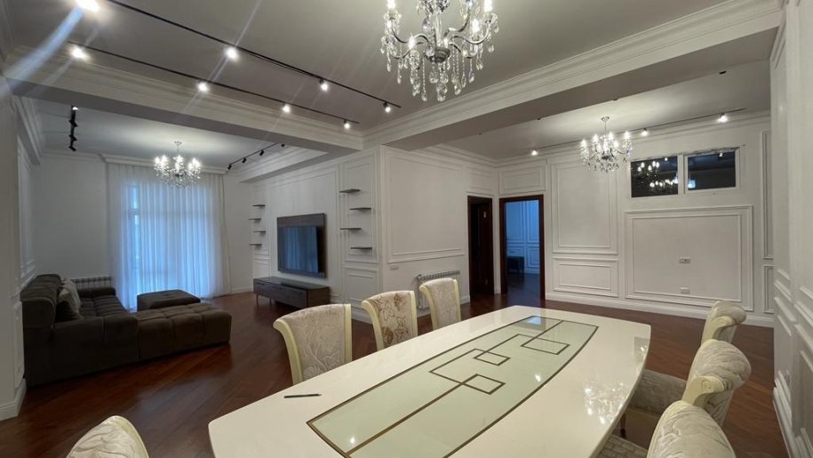 Satılır 4 otaqlı yeni tikili, 200 m², Xətai-2