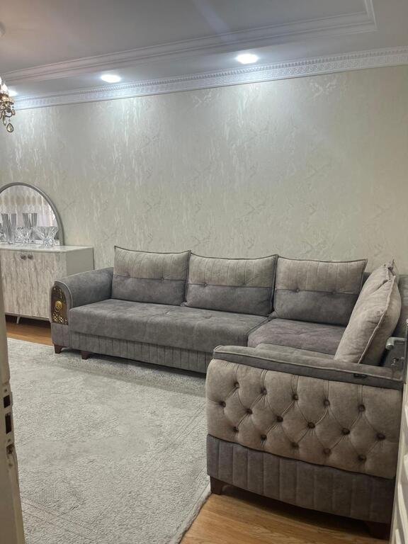 Satılır 3 otaqlı köhnə tikili, 70 m², Həzi Aslanov m.-2