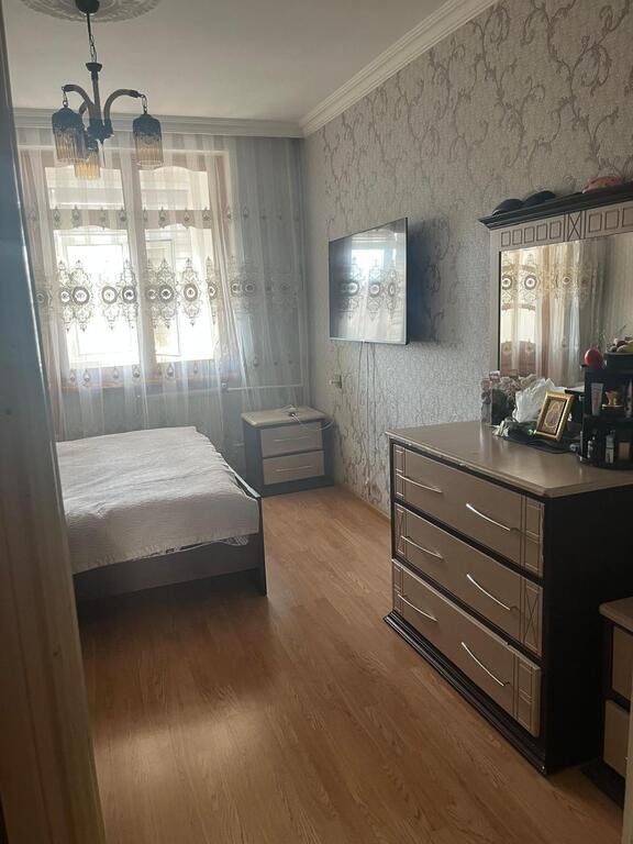 Satılır 3 otaqlı köhnə tikili, 70 m², Həzi Aslanov m.-6