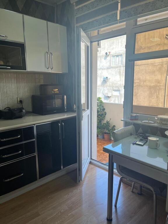 Satılır 3 otaqlı köhnə tikili, 70 m², Həzi Aslanov m.-17