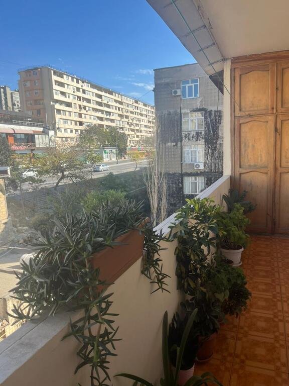 Satılır 3 otaqlı köhnə tikili, 70 m², Həzi Aslanov m.-19
