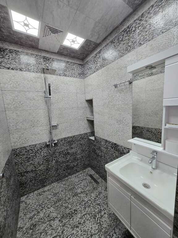 Kirayə verilir 3 otaqlı köhnə tikili, 100 m², Memar Əcəmi m.-6