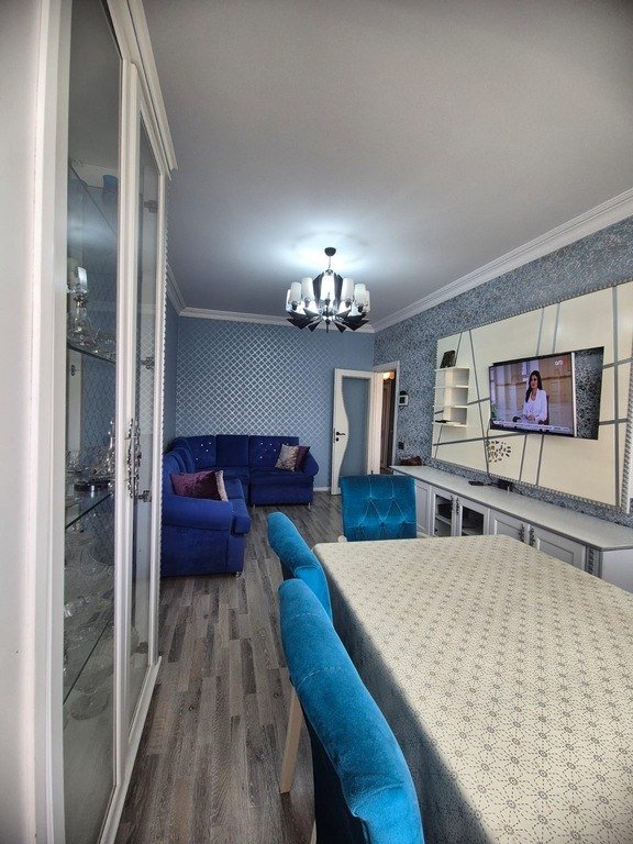 Satılır 3 otaqlı köhnə tikili, 82 m², Azadlıq Prospekti m.-19