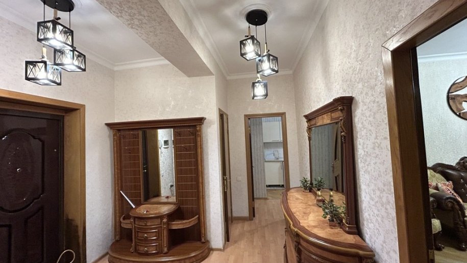 Kirayə verilir 2 otaqlı yeni tikili, 90 m², Nizami m.-28