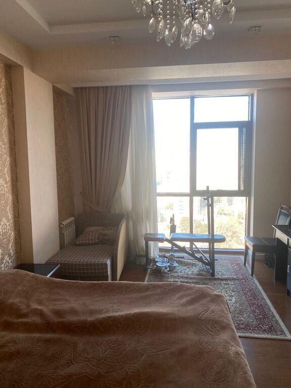Satılır 3 otaqlı yeni tikili, 131 m², 28 May m.-10
