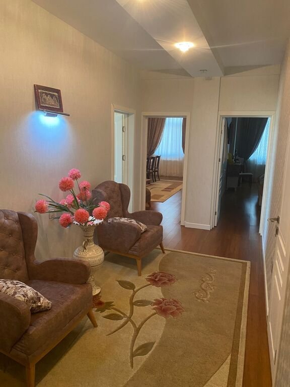 Satılır 3 otaqlı yeni tikili, 131 m², 28 May m.-20