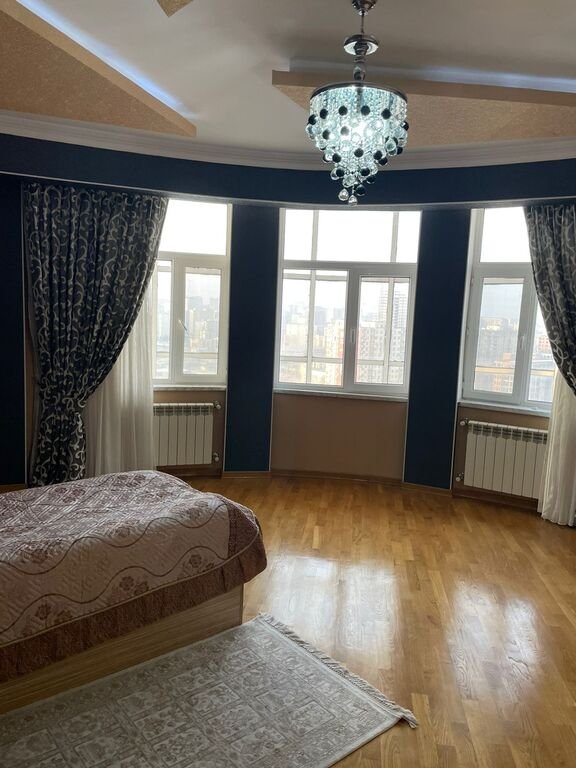 Satılır 6 otaqlı yeni tikili, 300 m², 8 noyabr-13
