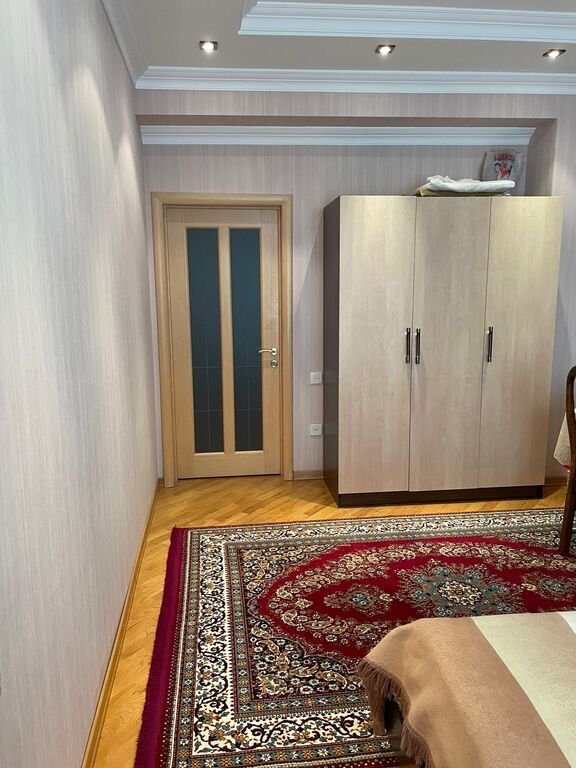 Satılır 6 otaqlı yeni tikili, 300 m², 8 noyabr-14