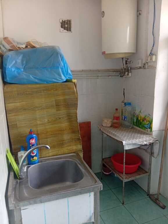Satılır 1 otaqlı köhnə tikili, 19 m², İnşaatçılar m.-2