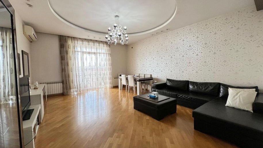 Satılır 3 otaqlı yeni tikili, 136 m², Gənclik m.-1