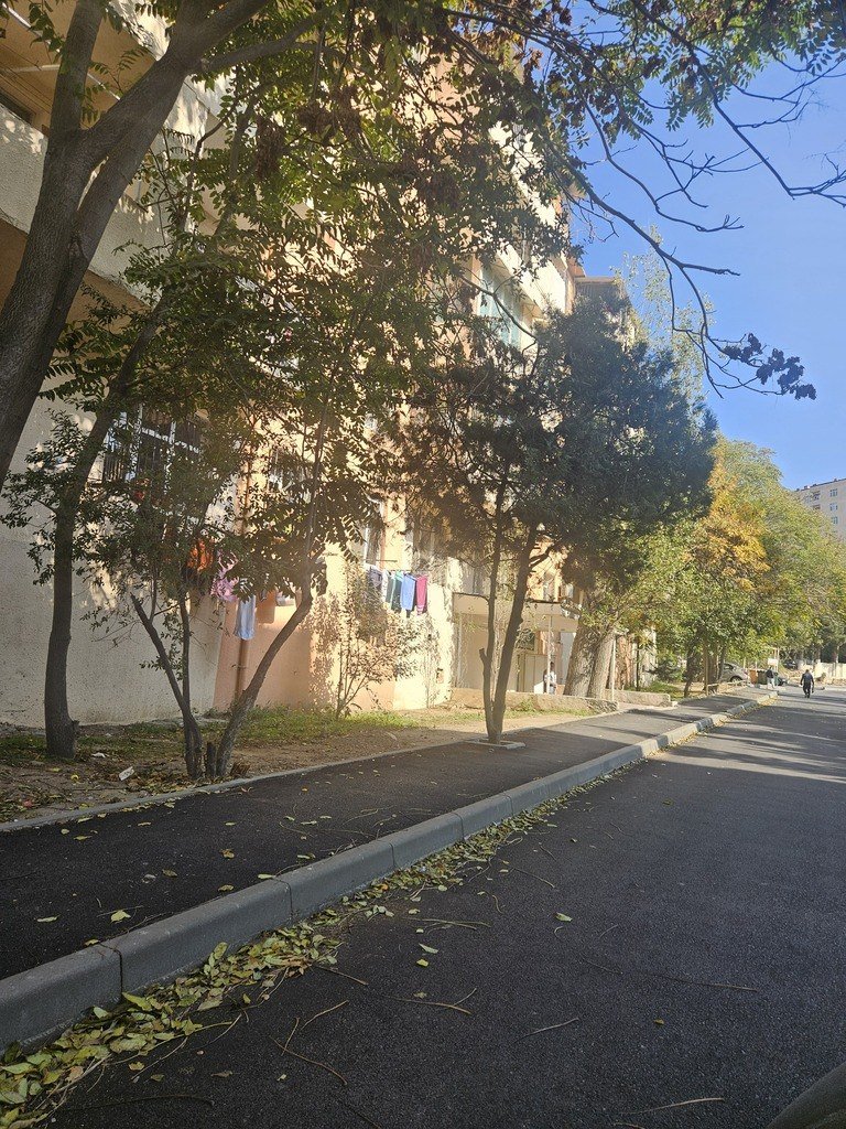 Satılır 2 otaqlı köhnə tikili, 45 m², Qara Qarayev m.-1