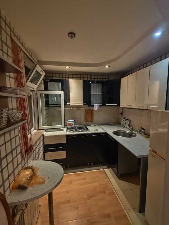 Satılır 1 otaqlı köhnə tikili, 30 m², Neftçilər m.-2
