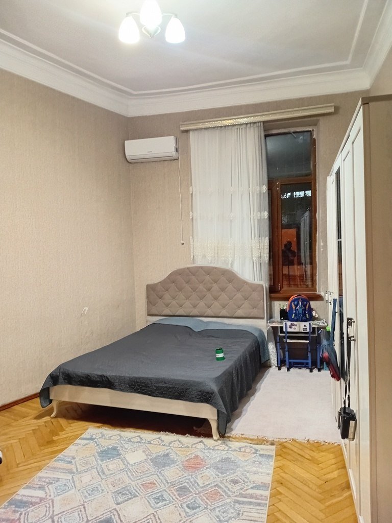 Satılır 3 otaqlı köhnə tikili, 84 m², İçərişəhər m.-5