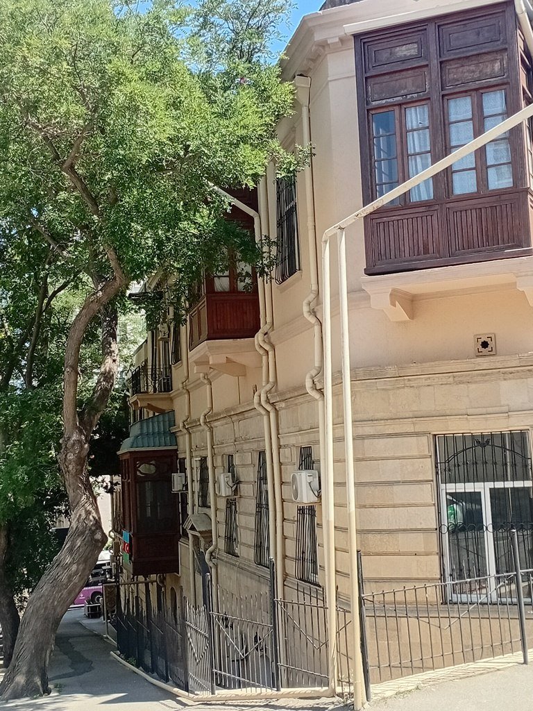 Satılır 3 otaqlı köhnə tikili, 84 m², İçərişəhər m.-16