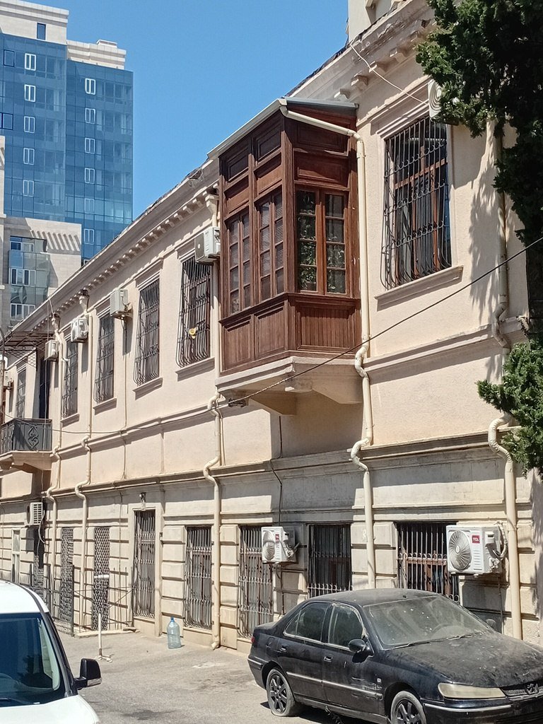 Satılır 3 otaqlı köhnə tikili, 84 m², İçərişəhər m.-18