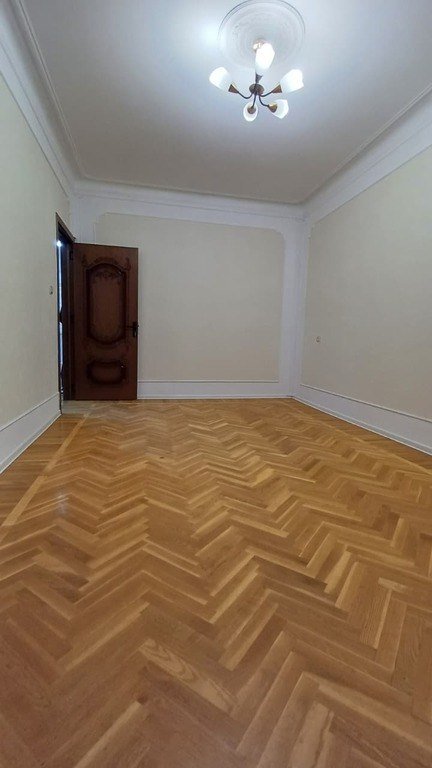 Satılır 3 otaqlı köhnə tikili, 80 m², Nizami-5