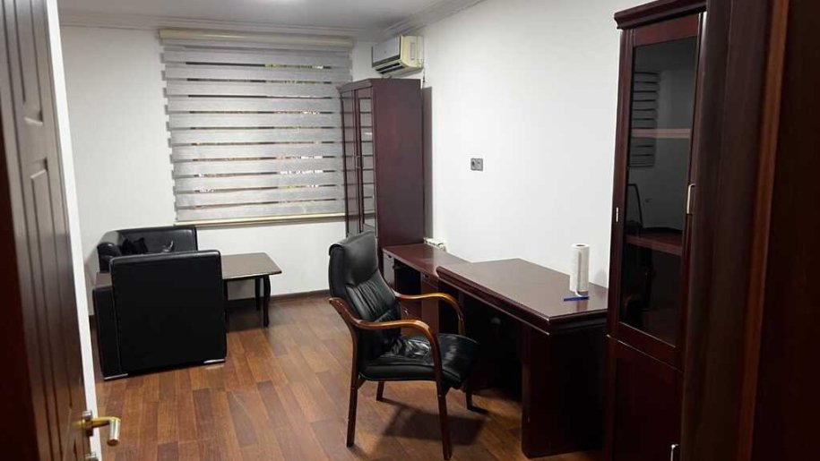 120 m<sup>2</sup> ofis icarəyə verilir, Nəriman Nərimanov m.-4