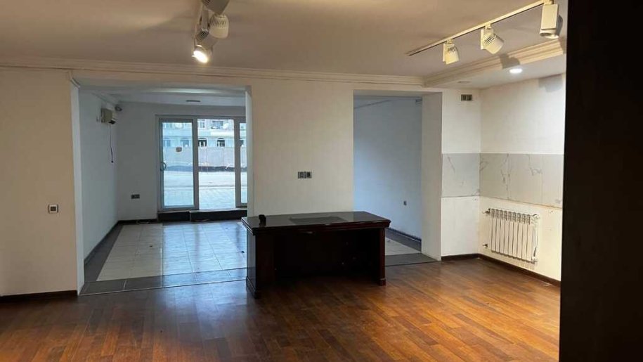 120 m<sup>2</sup> ofis icarəyə verilir, Nəriman Nərimanov m.-13