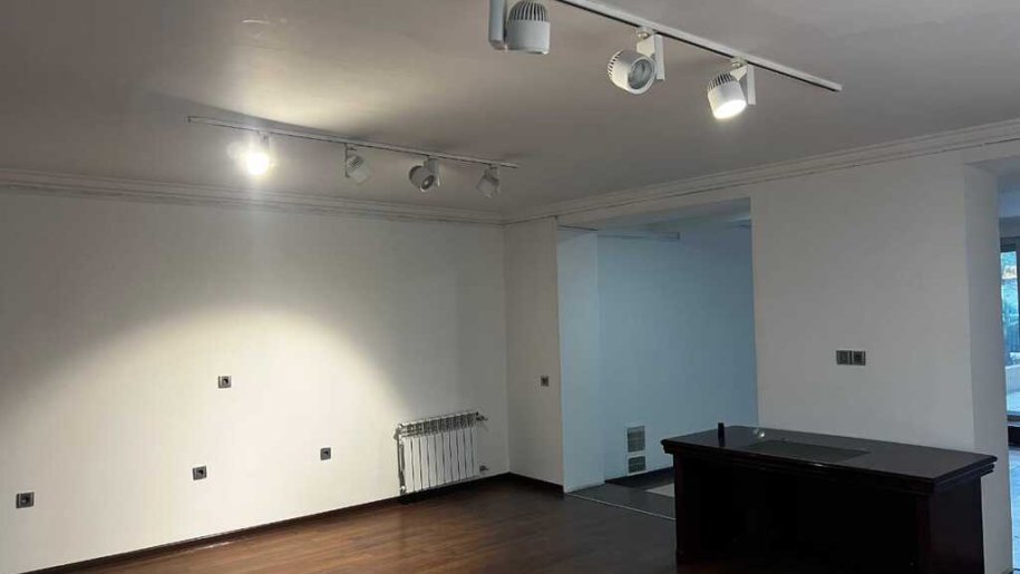 120 m<sup>2</sup> ofis icarəyə verilir, Nəriman Nərimanov m.-18