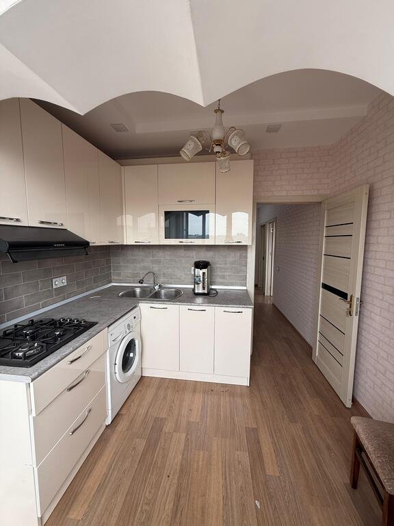 Satılır 3 otaqlı köhnə tikili, 100 m², Nəriman Nərimanov m.-9