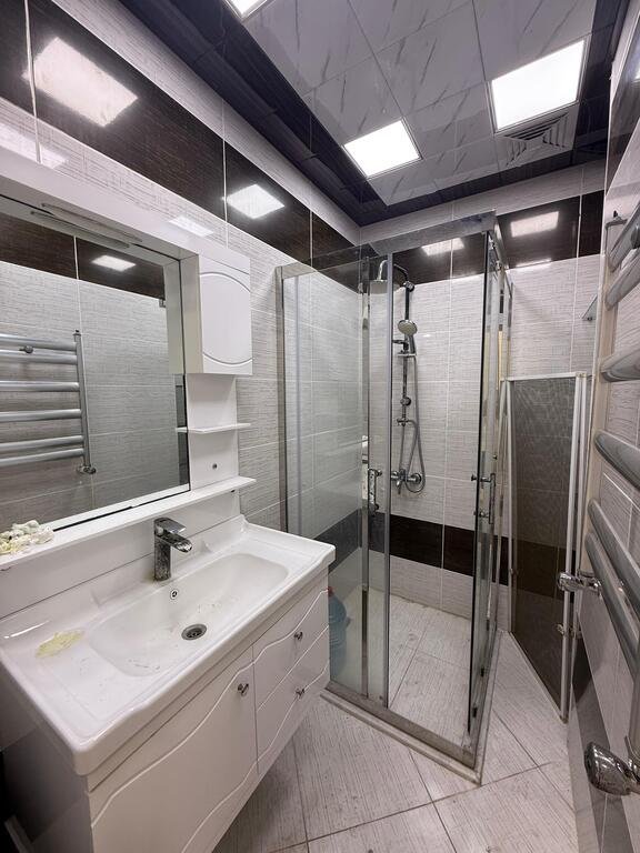 Satılır 3 otaqlı köhnə tikili, 100 m², Nəriman Nərimanov m.-12