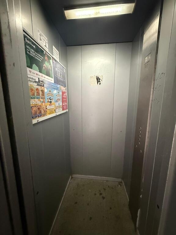 Satılır 3 otaqlı köhnə tikili, 100 m², Nəriman Nərimanov m.-14