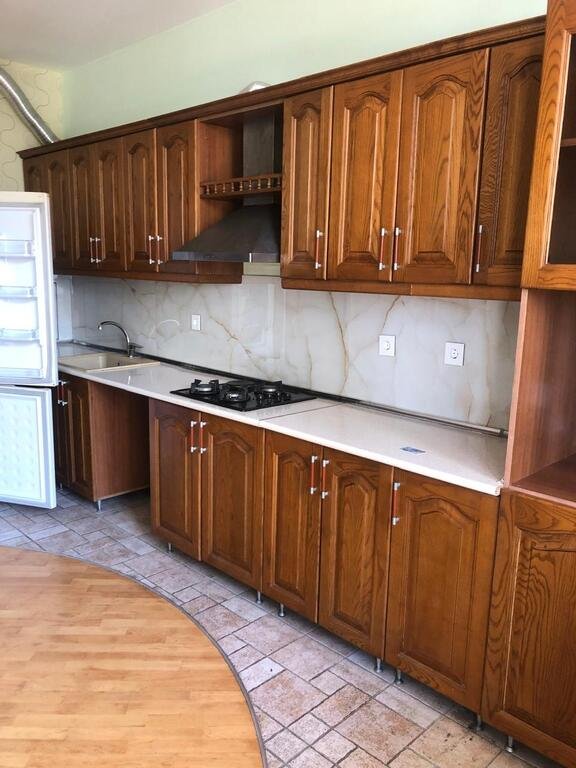 Kirayə verilir 4 otaqlı yeni tikili, 180 m², İnşaatçılar m.-14