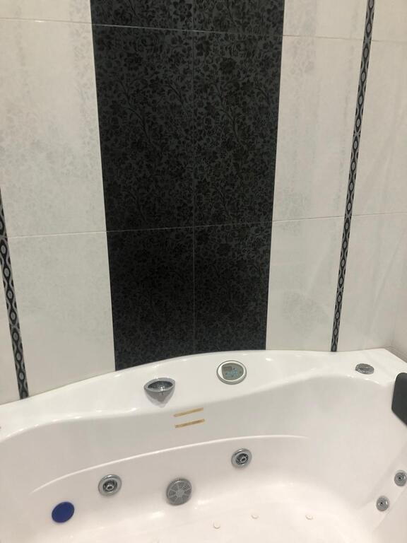 Kirayə verilir 4 otaqlı yeni tikili, 180 m², İnşaatçılar m.-16