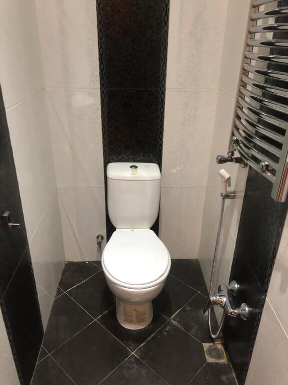 Kirayə verilir 4 otaqlı yeni tikili, 180 m², İnşaatçılar m.-18