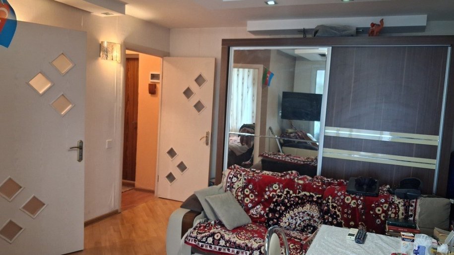 Satılır 1 otaqlı köhnə tikili, 35 m², Elmlər Akademiyası m.-4