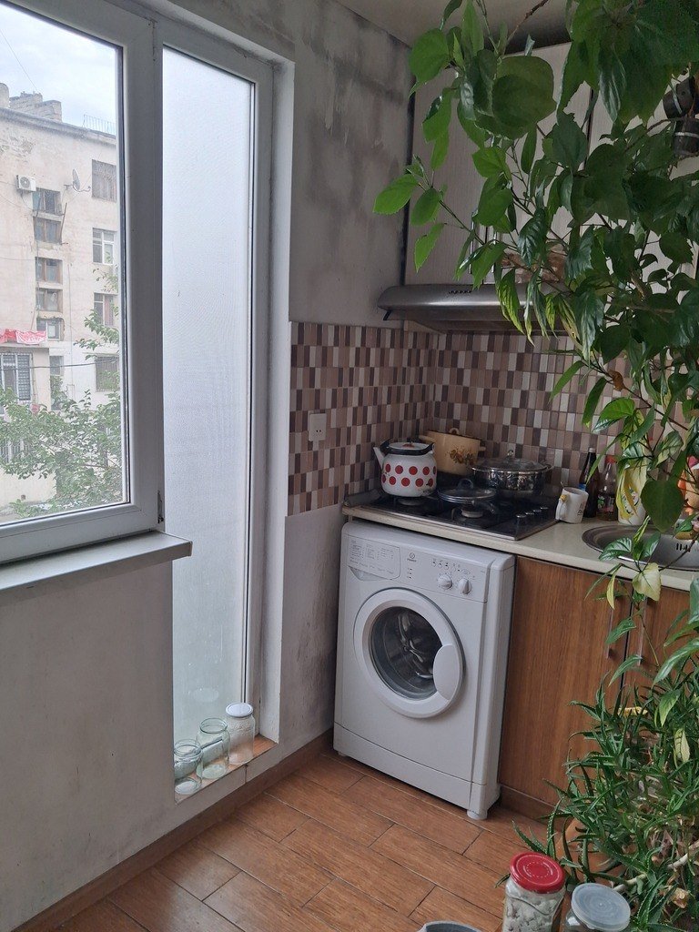 Satılır 1 otaqlı köhnə tikili, 35 m², Elmlər Akademiyası m.-6