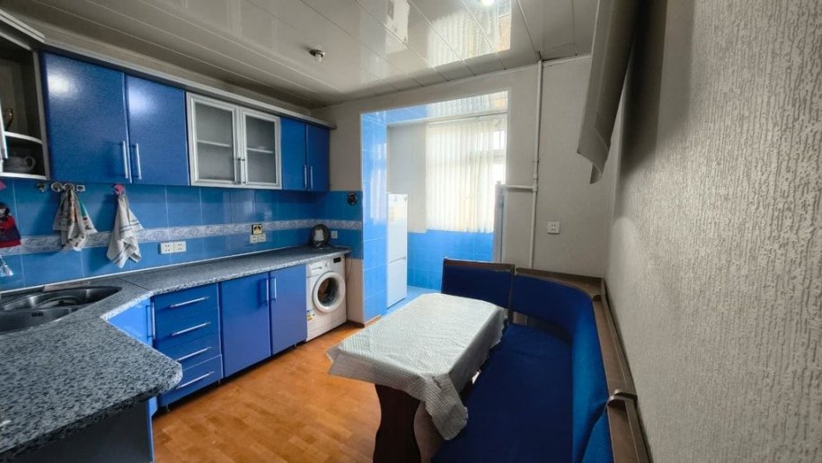 Satılır 3 otaqlı köhnə tikili, 85 m², Xalqlar dostluğu m.-5