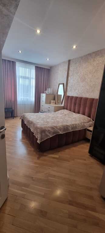 Satılır 3 otaqlı yeni tikili, 118 m², İnşaatçılar m.-11