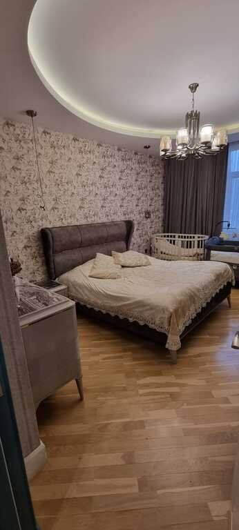 Satılır 3 otaqlı yeni tikili, 118 m², İnşaatçılar m.-16