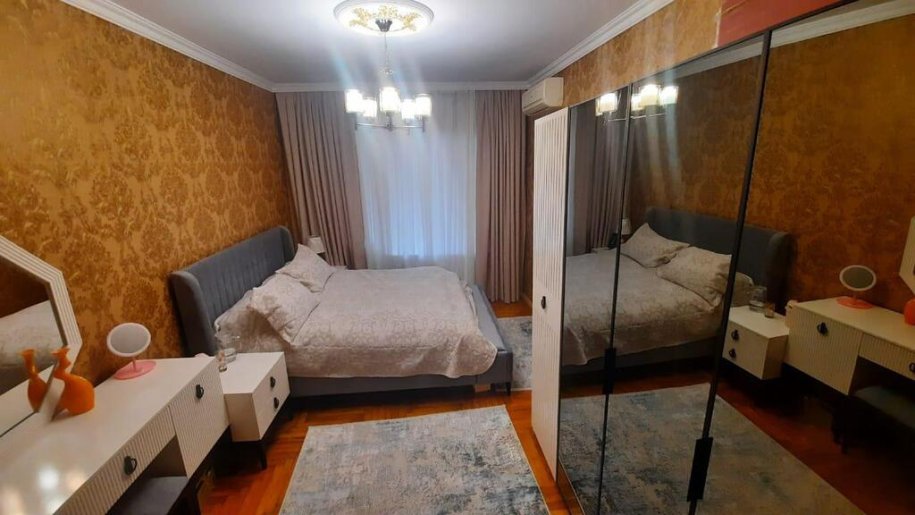 Satılır 3 otaqlı köhnə tikili, 88 m², Neftçilər m.-7