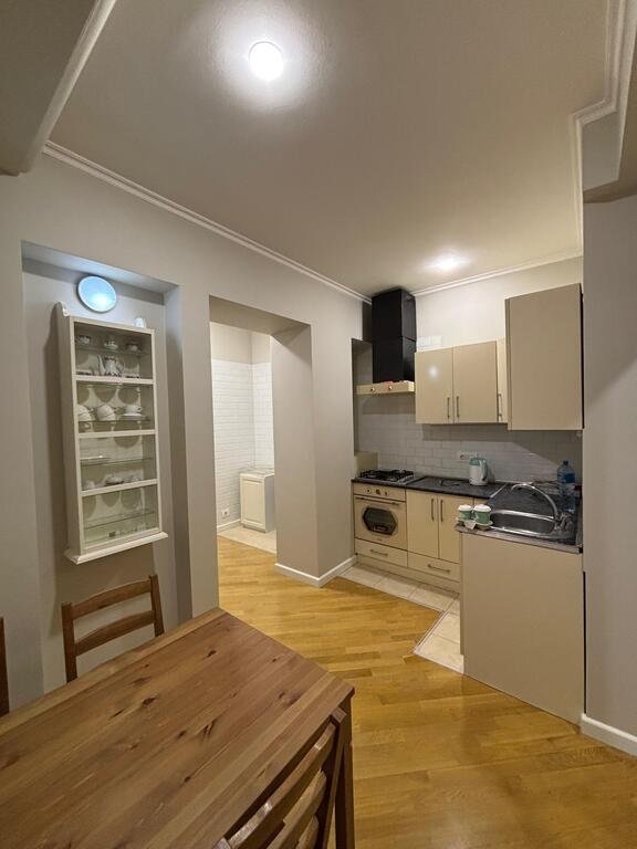 Satılır 3 otaqlı köhnə tikili, 95 m², 28 May m.-9