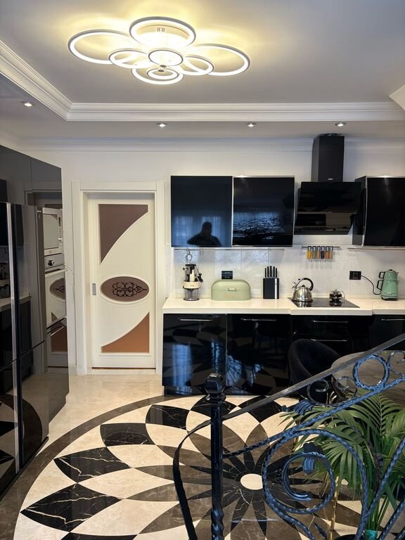 Satılır 4 otaqlı yeni tikili, 165 m², İnşaatçılar m.-3