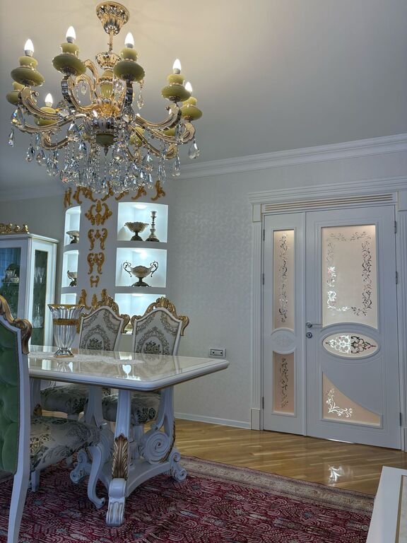 Satılır 4 otaqlı yeni tikili, 165 m², İnşaatçılar m.-7