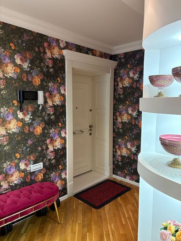 Satılır 4 otaqlı yeni tikili, 165 m², İnşaatçılar m.-8
