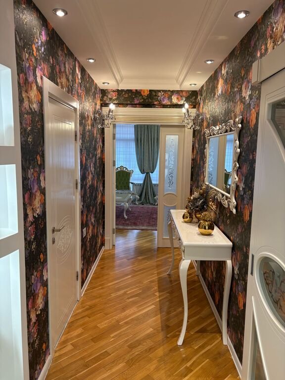 Satılır 4 otaqlı yeni tikili, 165 m², İnşaatçılar m.-11