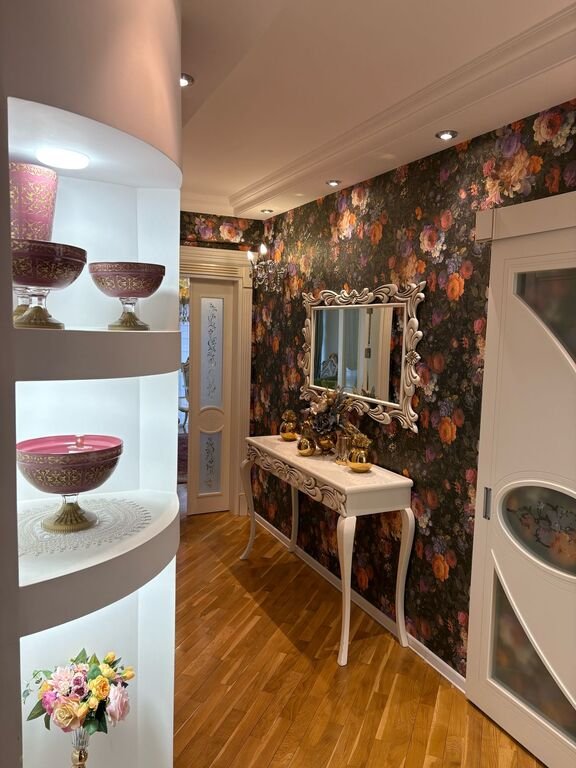 Satılır 4 otaqlı yeni tikili, 165 m², İnşaatçılar m.-13