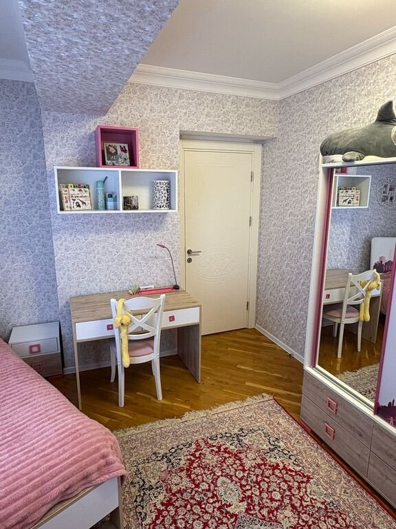 Satılır 4 otaqlı yeni tikili, 165 m², İnşaatçılar m.-17