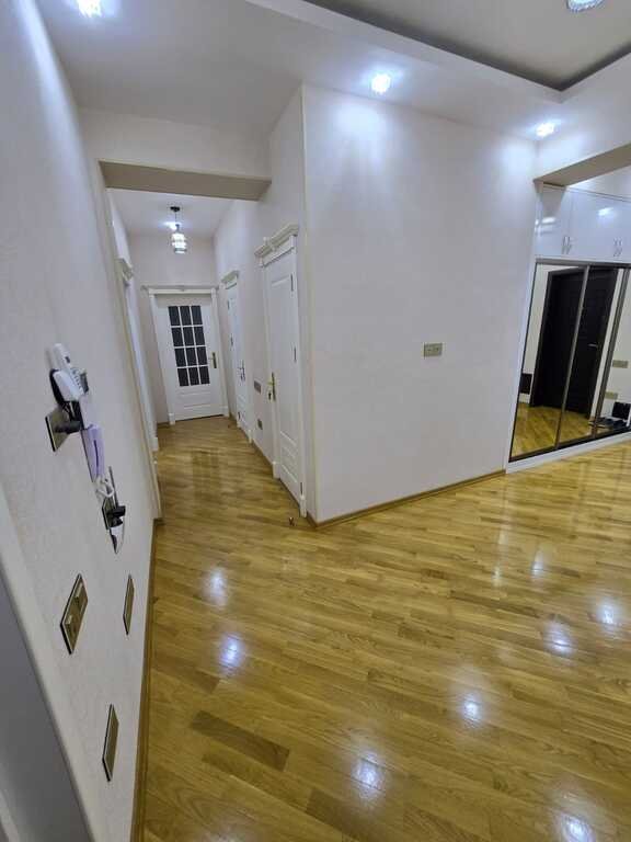 Kirayə verilir 2 otaqlı yeni tikili, 94 m², Elmlər Akademiyası m.-3
