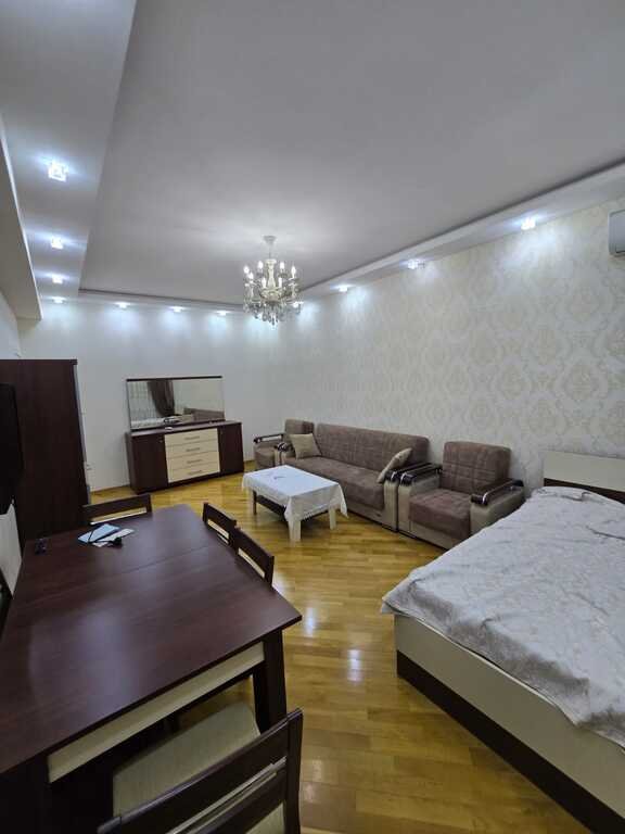 Kirayə verilir 2 otaqlı yeni tikili, 94 m², Elmlər Akademiyası m.-7